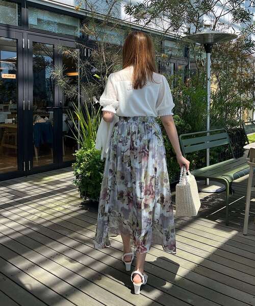 couture brooch（クチュールブローチ）の「◆【肌見せし過ぎない、大人のシアーニット。】LEVITA シャーリングシアートップス（ニット/セーター・レディース・ピンク系/オフホワイト/グレー/ブラック・38/42）」の6枚目の写真