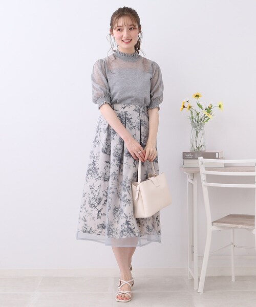 couture brooch（クチュールブローチ）の「◆【肌見せし過ぎない、大人のシアーニット。】LEVITA シャーリングシアートップス（ニット/セーター・レディース・ピンク系/オフホワイト/グレー/ブラック・38/42）」の17枚目の写真