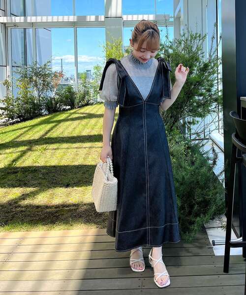 couture brooch（クチュールブローチ）の「◆【肌見せし過ぎない、大人のシアーニット。】LEVITA シャーリングシアートップス（ニット/セーター・レディース・ピンク系/オフホワイト/グレー/ブラック・38/42）」の12枚目の写真