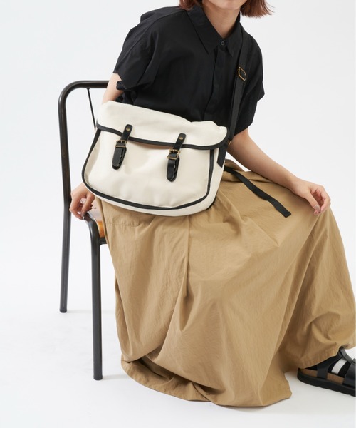 EDIT Gris（エディットグリ）の「【ユニセックス】キャンバスポストマンショルダーバッグ（ショルダーバッグ・レディース・ホワイト/ブラック・FREE）」の7枚目の写真