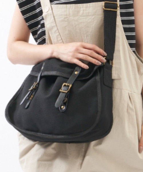 EDIT Gris（エディットグリ）の「【ユニセックス】キャンバスポストマンショルダーバッグ（ショルダーバッグ・レディース・ホワイト/ブラック・FREE）」の4枚目の写真