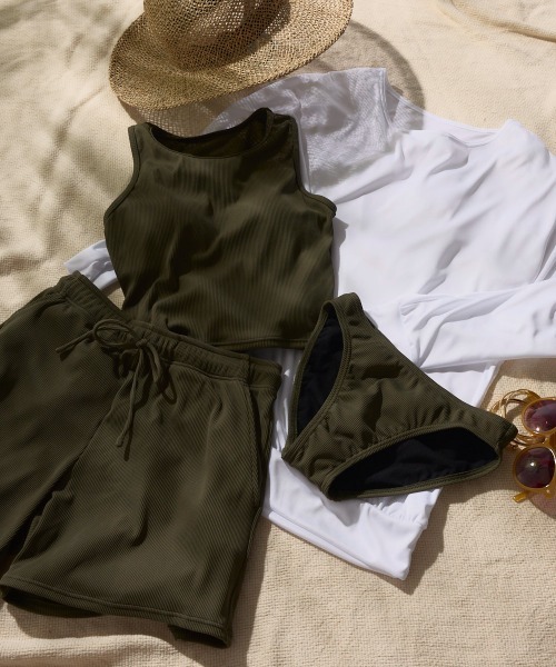 Ocean Pacific（オーシャンパシフィック）の「【OP:オーピー】レディースラッシュガード付き水着4点セット タンキニ リブ素材 ビキニ カップインキャミ 体型カバー 水陸両用　ヨガウェア ピラティス トレーニングウェア（水着・レディース・ブラック/カーキ/ブラウン/ブルー/アイボリー・MEDIUM/X-LARGE/LARGE）」の8枚目の写真