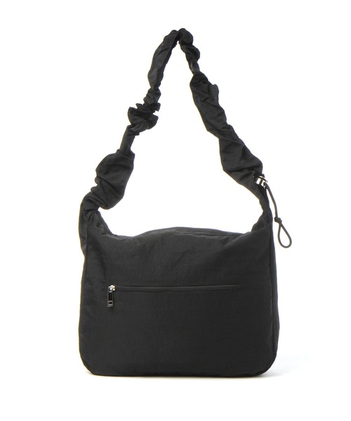 LEPSIM（レプシィム）の「撥水ナイロンドロストバッグ2　969461（ショルダーバッグ・レディース・カーキ/ブラック/アイボリー・ONE SIZE）」の13枚目の写真