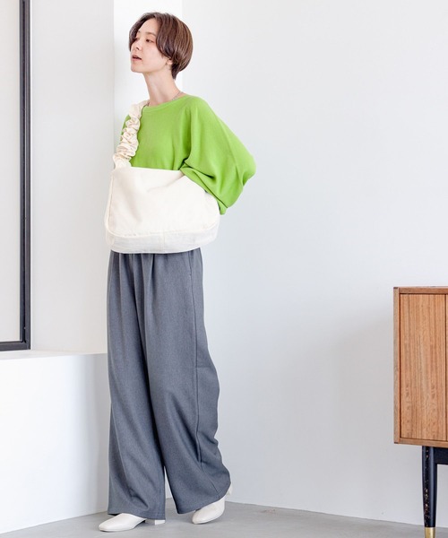 LEPSIM（レプシィム）の「撥水ナイロンドロストバッグ2　969461（ショルダーバッグ・レディース・カーキ/ブラック/アイボリー・ONE SIZE）」の5枚目の写真