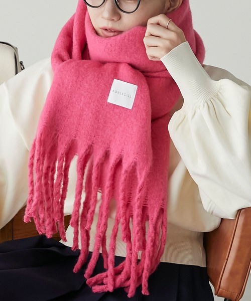 BONLECILL(ボンルシール)の「シャギーボリュームマフラー(マフラー・レディース・ブラック/クリーム/グレー/イエロー/ブルー/ピンク/グリーン・FREE)」の7枚目の写真
