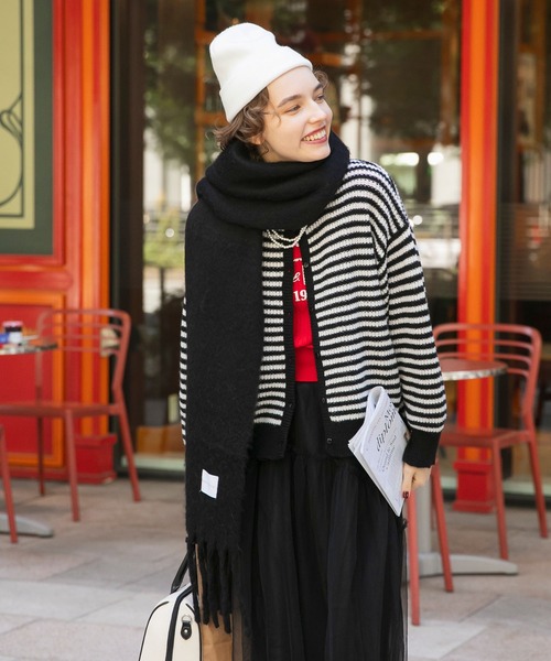 BONLECILL(ボンルシール)の「シャギーボリュームマフラー(マフラー・レディース・ブラック/クリーム/グレー/イエロー/ブルー/ピンク/グリーン・FREE)」の9枚目の写真