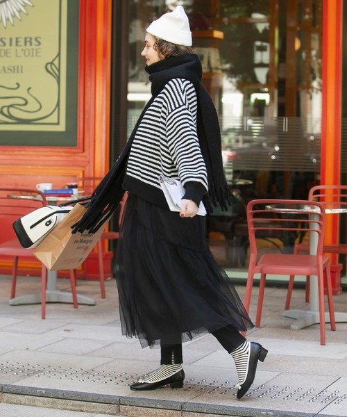 BONLECILL(ボンルシール)の「シャギーボリュームマフラー(マフラー・レディース・ブラック/クリーム/グレー/イエロー/ブルー/ピンク/グリーン・FREE)」の17枚目の写真