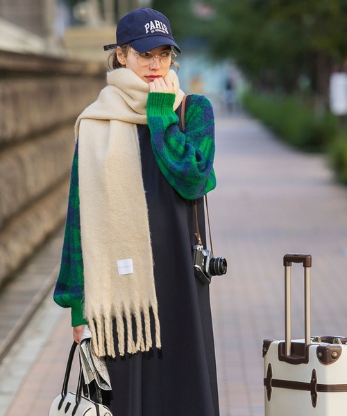 BONLECILL(ボンルシール)の「シャギーボリュームマフラー(マフラー・レディース・ブラック/クリーム/グレー/イエロー/ブルー/ピンク/グリーン・FREE)」の19枚目の写真