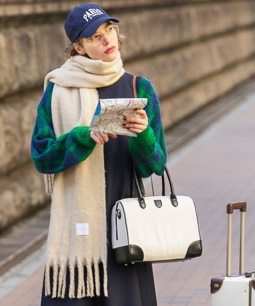 BONLECILL(ボンルシール)の「シャギーボリュームマフラー(マフラー・レディース・ブラック/クリーム/グレー/イエロー/ブルー/ピンク/グリーン・FREE)」の22枚目の写真