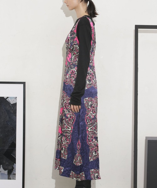 NOMA t.d.(ノーマティーディー)の「NOMA t.d./Wrinkled Slip Dress(ワンピース・レディース・ネイビー・2)」の8枚目の写真