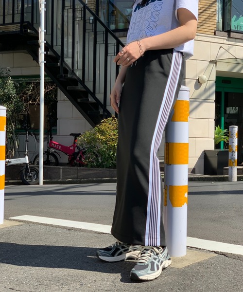 mi via loca（ミヴィアロカ）の「サイドラインジャージタイトスカート（スカート・レディース・パープル/ブラック/ネイビー/グレー・FREE）」の20枚目の写真