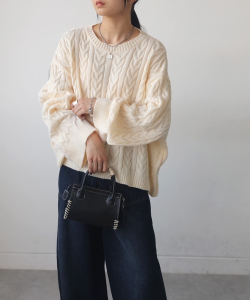 antiqua（アンティカ）の「ケーブル編みショート丈ニット（ニット/セーター・レディース・ブラック/ベージュ/ブルー・FREE）」の16枚目の写真