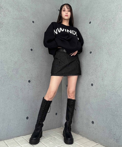 ENVYM（アンビー）の「デニムカーゴスカート（デニムスカート・レディース・ブルー/ブラック・MEDIUM/SMALL）」の6枚目の写真