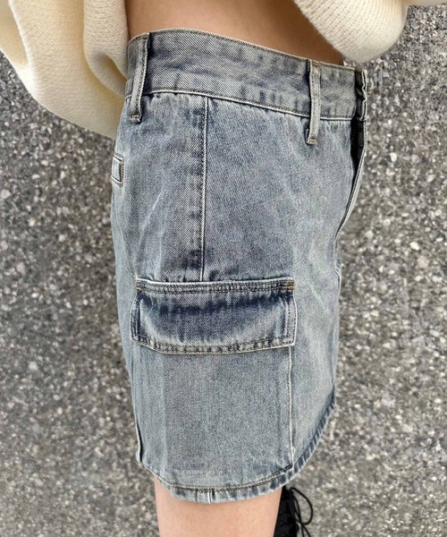 ENVYM（アンビー）の「デニムカーゴスカート（デニムスカート・レディース・ブルー/ブラック・MEDIUM/SMALL）」の13枚目の写真