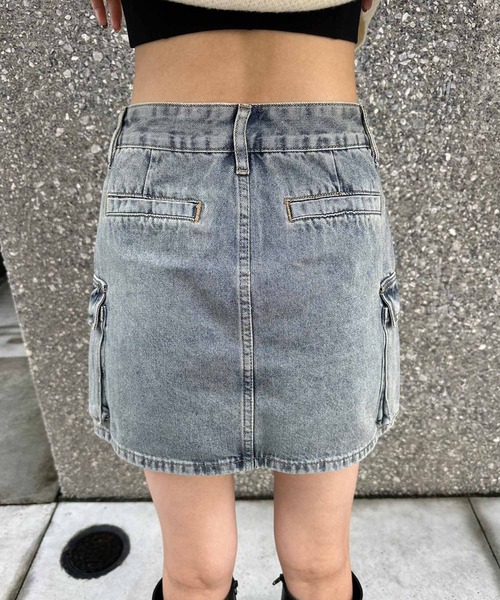 ENVYM（アンビー）の「デニムカーゴスカート（デニムスカート・レディース・ブルー/ブラック・MEDIUM/SMALL）」の21枚目の写真