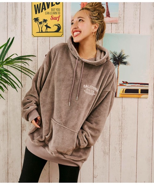 anap mimpi(アナップミンピ)の「コーデュロイ刺繍シャギーボアフーディー(パーカー・レディース・ピンクベージュ/モカ・FREE)」の1枚目の写真