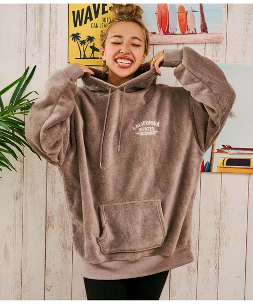 anap mimpi(アナップミンピ)の「コーデュロイ刺繍シャギーボアフーディー(パーカー・レディース・ピンクベージュ/モカ・FREE)」の3枚目の写真