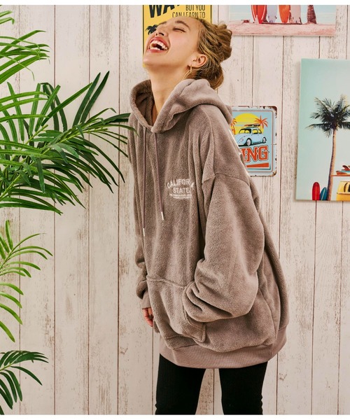 anap mimpi(アナップミンピ)の「コーデュロイ刺繍シャギーボアフーディー(パーカー・レディース・ピンクベージュ/モカ・FREE)」の5枚目の写真