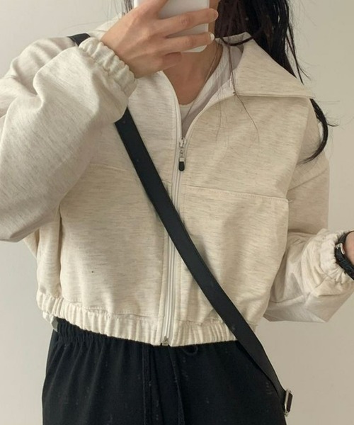 CANVAS+(キャンバスプラス)の「【CANVAS+】クロップド丈ジップブルゾンカーデ(カーディガン/ボレロ・レディース・ブラック/ライトグレー/グレー/カーキ・M)」の2枚目の写真