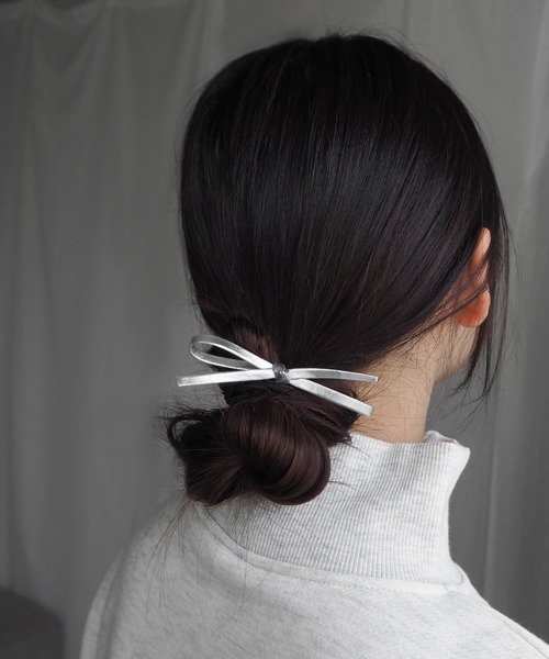 minia(ミニア)の「リボンポニー(ヘアゴム・レディース・シルバー/ブラック・FREE)」の1枚目の写真