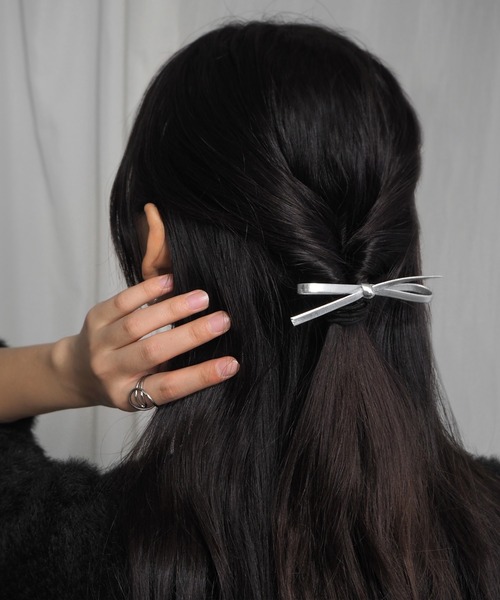 minia(ミニア)の「リボンポニー(ヘアゴム・レディース・シルバー/ブラック・FREE)」の7枚目の写真