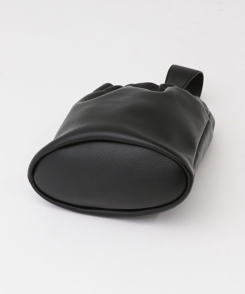 A part by(アパートバイ)の「≪追加3≫カナグツキワンハンドルバッグ(ショルダーバッグ・レディース・オフホワイト/ブラック/シルバー/ライトベージュ・FREE)」の12枚目の写真