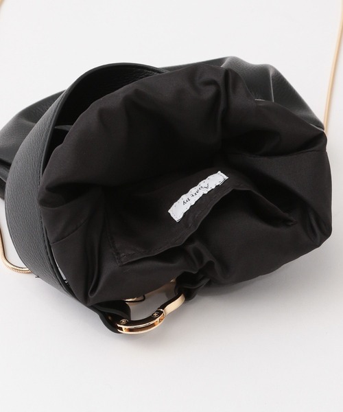 A part by(アパートバイ)の「≪追加3≫カナグツキワンハンドルバッグ(ショルダーバッグ・レディース・オフホワイト/ブラック/シルバー/ライトベージュ・FREE)」の13枚目の写真