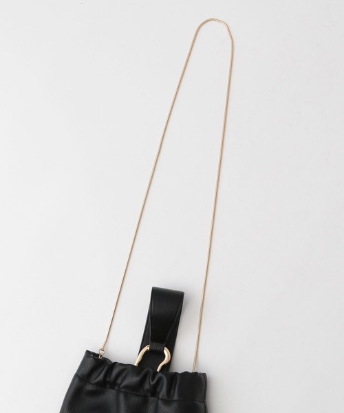 A part by(アパートバイ)の「≪追加3≫カナグツキワンハンドルバッグ(ショルダーバッグ・レディース・オフホワイト/ブラック/シルバー/ライトベージュ・FREE)」の17枚目の写真