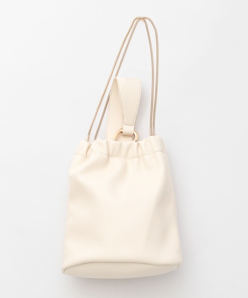 A part by(アパートバイ)の「≪追加3≫カナグツキワンハンドルバッグ(ショルダーバッグ・レディース・オフホワイト/ブラック/シルバー/ライトベージュ・FREE)」の6枚目の写真