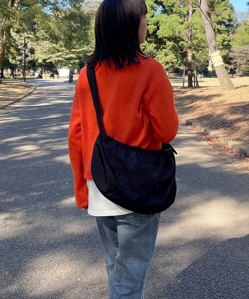 fredy emue（フレディエミュ）の「ニットソーハイネックプルオーバー（Tシャツ/カットソー・レディース・チャコールグレー/オレンジ/グレー/オフホワイト・38）」の20枚目の写真