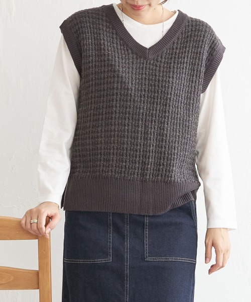 ikka(イッカ)の「【2点セット/親子コーデ】ブークレMIXニットベストアンサンブル(Tシャツ/カットソー・レディース・スカイブルー/ネイビー/ミント/ベージュ/チャコールグレー・L/S/M)」の1枚目の写真
