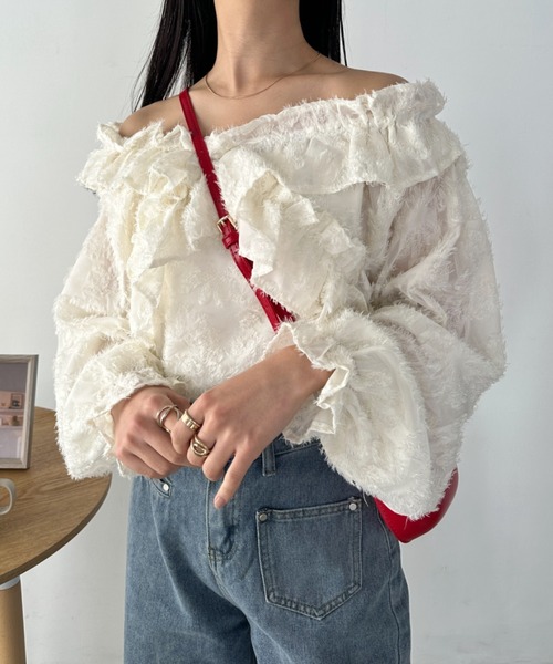 CLEA(クレア)の「2WAYオフショルフェザーシアーブラウス(シャツ/ブラウス・レディース・ブラック/アイボリー/ホワイト・M)」の18枚目の写真
