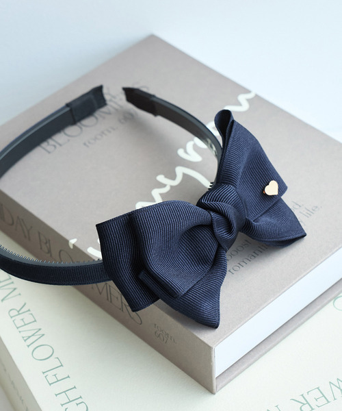 ROPE' PICNIC（ロペピクニック）の「【KIDS】グログランリボンカチューシャ/セレモニー（カチューシャ・キッズ・サックスブルー/ライトグレー/ラベンダー/ピンク/ネイビー/キナリ/ライトグリーン/レッド・FREE）」の4枚目の写真