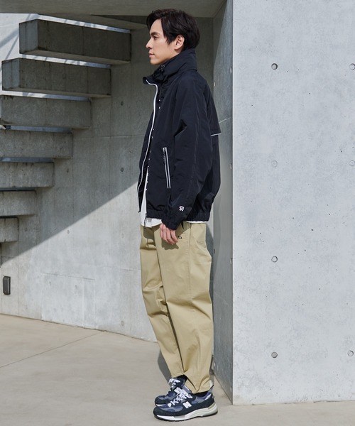 Arnold Palmer（アーノルドパーマー）の「ナイロンタスラン トラックジャケット（ジャージ・メンズ・カーキ/ブラック・L/M/LL）」の12枚目の写真