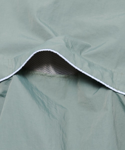 Arnold Palmer（アーノルドパーマー）の「ナイロンタスラン トラックジャケット（ジャージ・メンズ・カーキ/ブラック・L/M/LL）」の4枚目の写真