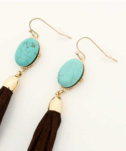 Kastane(カスタネ)の「フリンジピアス(ピアス(両耳用)・レディース・ブラウン/オフホワイト・FREE)」の4枚目の写真