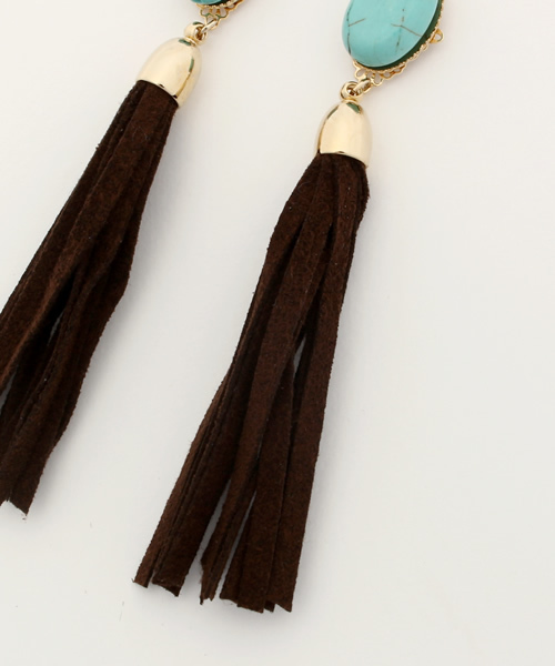 Kastane(カスタネ)の「フリンジピアス(ピアス(両耳用)・レディース・ブラウン/オフホワイト・FREE)」の5枚目の写真