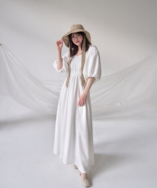 mellowneon（メロウネオン）の「前後2wayウエストスリットバルーンワンピース / オフショル / 4way / スクエアネック（ワンピース・レディース・ホワイト/モカ/ベージュ/ブラック・SMALL/MEDIUM）」の17枚目の写真