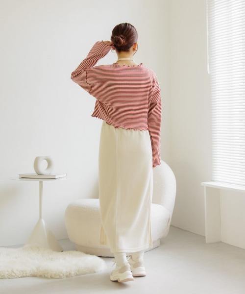 flower(フラワー)の「タイニーブロッサムトップ(Tシャツ/カットソー・レディース・チャコール/レッド・FREE)」の7枚目の写真