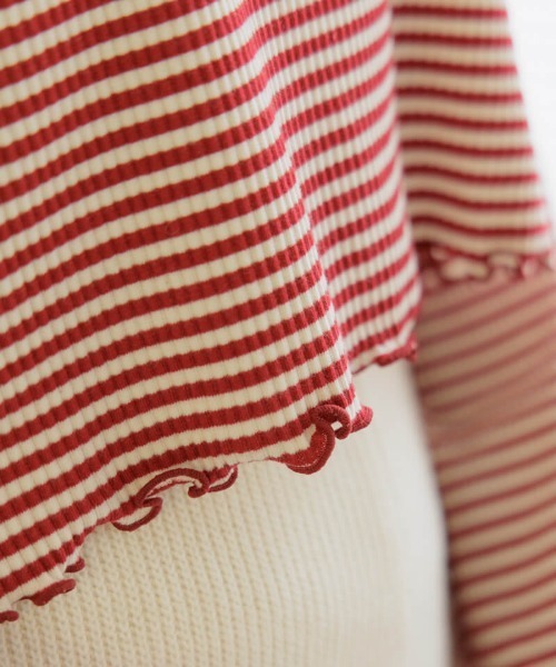 flower(フラワー)の「タイニーブロッサムトップ(Tシャツ/カットソー・レディース・チャコール/レッド・FREE)」の9枚目の写真