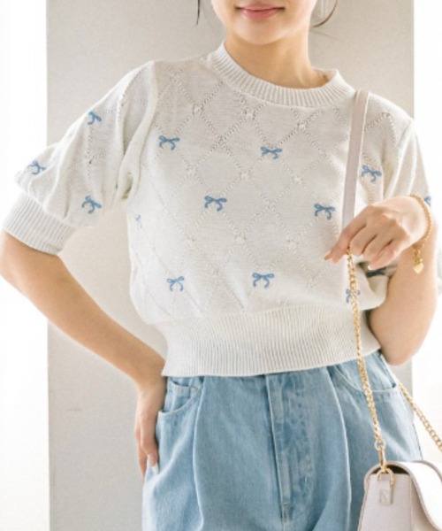 ふりふ リボン刺繍 ニットケープ アイボリー ふりふ リボン刺繍 ニットケープ アイボリー