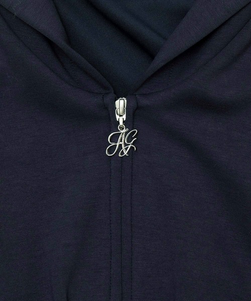 ANDGEEBEE（アンジービー）の「ドロストフーディーワンピ（ワンピース・レディース・チャコールグレー/ネイビー・FREE）」の10枚目の写真