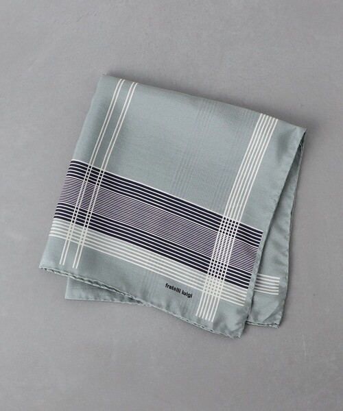 Fratelli Luigi(フラテッリルイージ)の「<FRATELLI LUIGI> カラー ラインプリント ポケットチーフ(ポケットチーフ・メンズ・グレー/ベージュ・FREE)」の1枚目の写真
