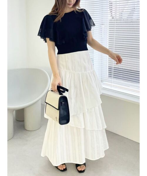 CALNAMUR(カルナムール)の「チュールラッフル2WAYプルオーバー(ニット/セーター・レディース・ブラック/ライトブルー/ホワイト・FREE)」の13枚目の写真