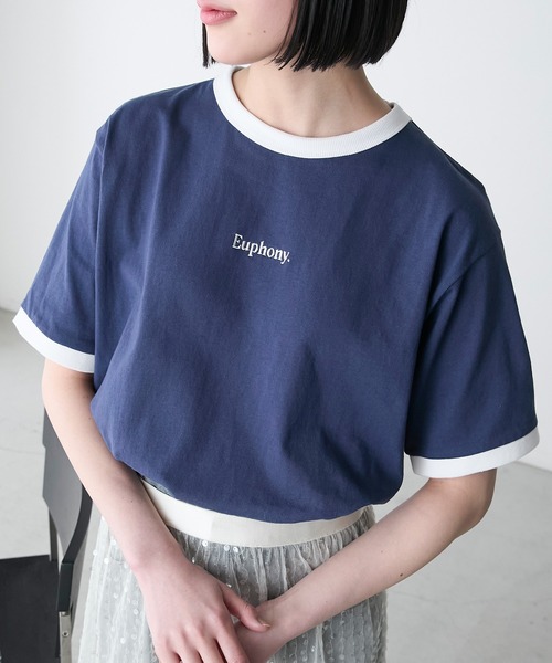 forksy.(フォルクシー)の「【forksy.】ワンポイントロゴリンガー刺繍半袖Tシャツ(Tシャツ/カットソー・レディース・コーラル/ネイビー/オフホワイト/ブラック・FREE)」の3枚目の写真