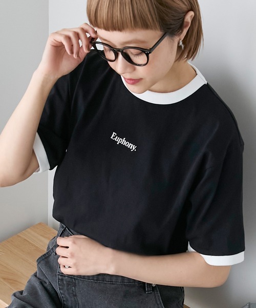 forksy.(フォルクシー)の「【forksy.】ワンポイントロゴリンガー刺繍半袖Tシャツ(Tシャツ/カットソー・レディース・コーラル/ネイビー/オフホワイト/ブラック・FREE)」の2枚目の写真