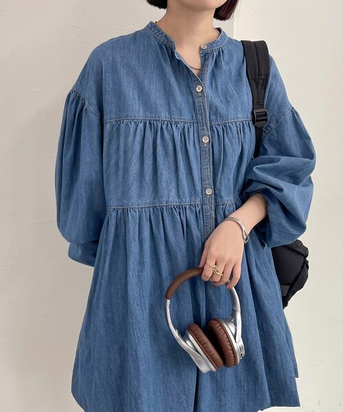 fredy emue(フレディエミュ)の「デニムバルーンチュニックワンピース(ワンピース・レディース・ネイビー/サックスブルー・38)」の11枚目の写真