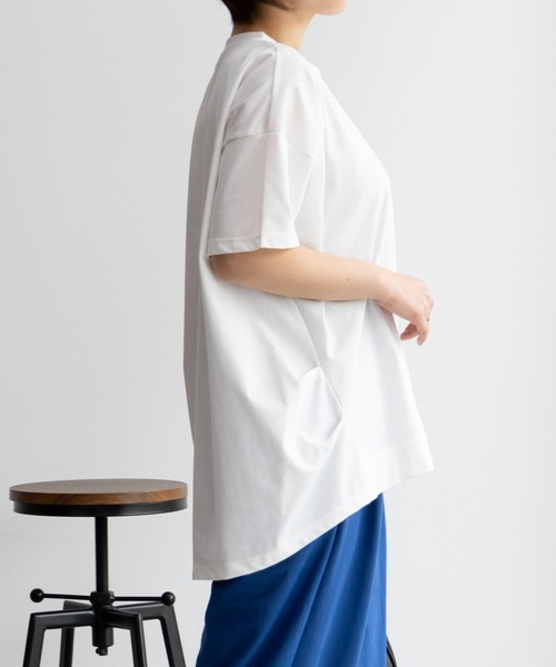 NAVY（ネイビー）の「NAVY 冷感 UVカット ドライ キレイ見えチュニックTシャツ（Tシャツ/カットソー・レディース・ホワイト/ベージュ/チャコールグレー・M/L/S/XL）」の14枚目の写真