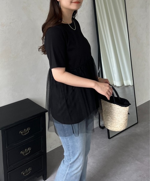 prose verse（プロズヴェール）の「裾チュールレイヤードペプラムTシャツ（Tシャツ/カットソー・レディース・ブラック/オフホワイト・MEDIUM/LARGE）」の9枚目の写真