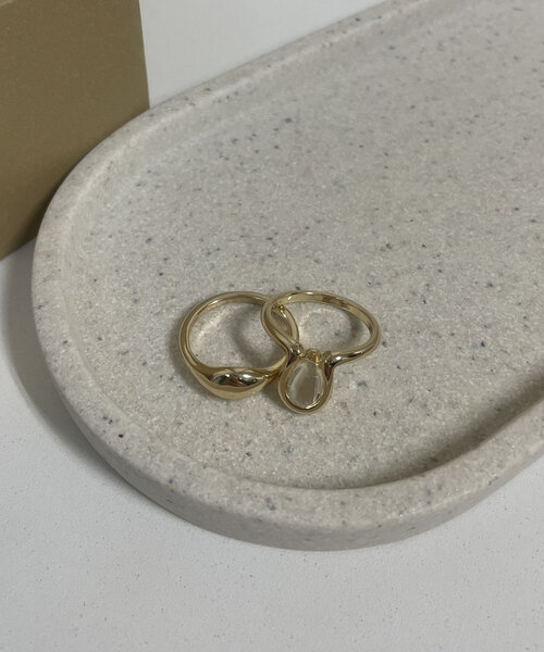 CAPRICIEUX LE'MAGE（カプリシューレマージュ）の「〈GOLDY/ゴールディ〉2SETドロップリング（ネックレス・レディース・カーキ/クリア・FREE）」の4枚目の写真